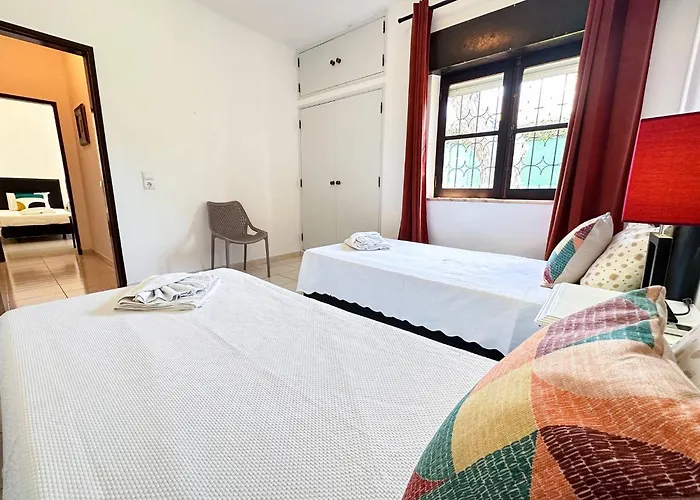 Vista Golf By Becherish